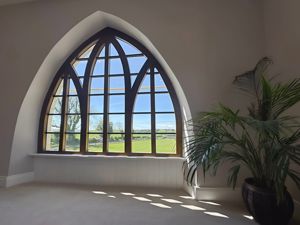 Photo 15- click for photo gallery